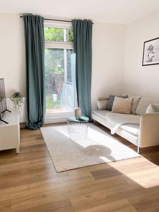 +Stadtruhe+ Niedliche Appartment Mit Garten Lüneburg Esterno foto